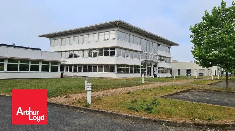Bureau dans Chartres à louer - Photo de l’immeuble – Image 1 sur 3