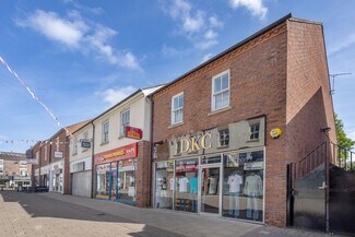 Plus de détails pour 30-34 Castle Walk, Newcastle Under Lyme - Local commercial à louer