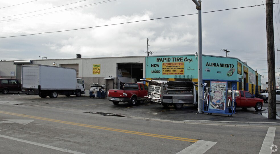 1000-1028 E 17th St, Hialeah, FL à louer - Photo de l’immeuble – Image 2 sur 10