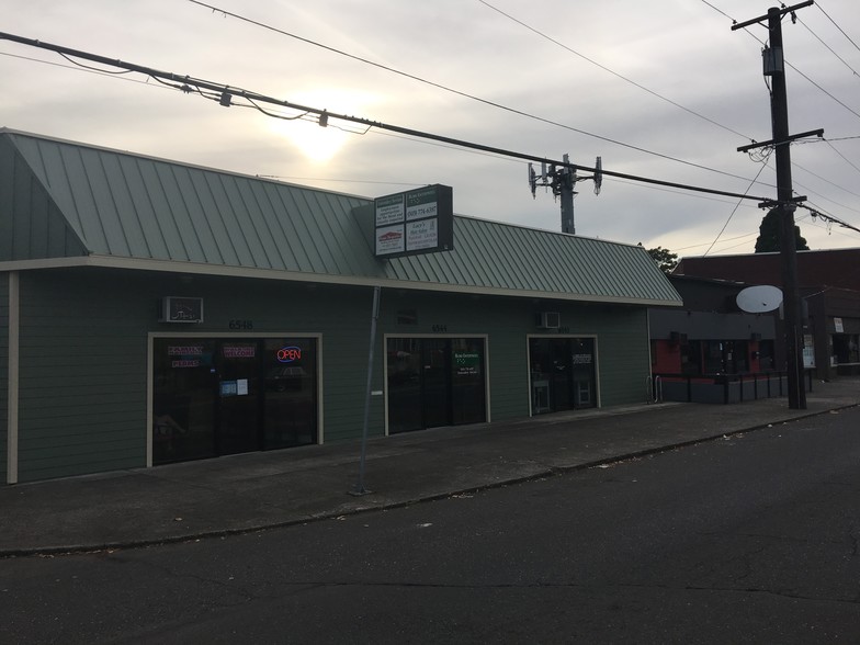 6540-6548 SE Foster Rd, Portland, OR à louer - Photo de l’immeuble – Image 2 sur 5