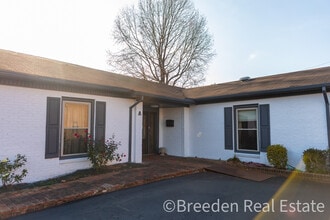 204 E McDowell St, Morganton, NC à louer Photo de l’immeuble– Image 2 sur 5