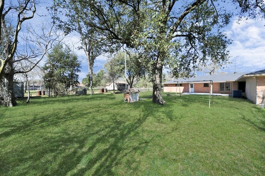3603 South St, Brookshire, TX à vendre - Photo de l’immeuble – Image 2 sur 39