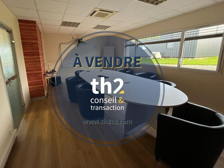 Bureau dans Saint-Lô à vendre - Photo intérieure – Image 3 sur 9