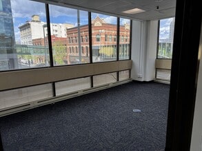 601 W Main Ave, Spokane, WA à louer Photo intérieure– Image 2 sur 3
