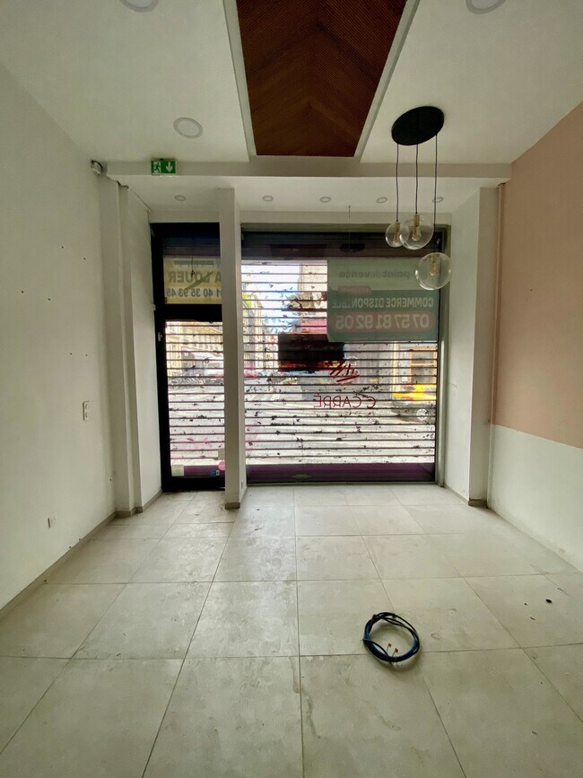 Plus de détails pour 15 Rue Henry Monnier, Paris - Local commercial à louer