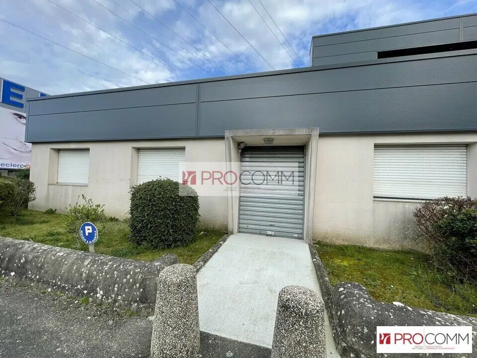 Local commercial dans Chartres à louer Photo de l’immeuble– Image 1 sur 6