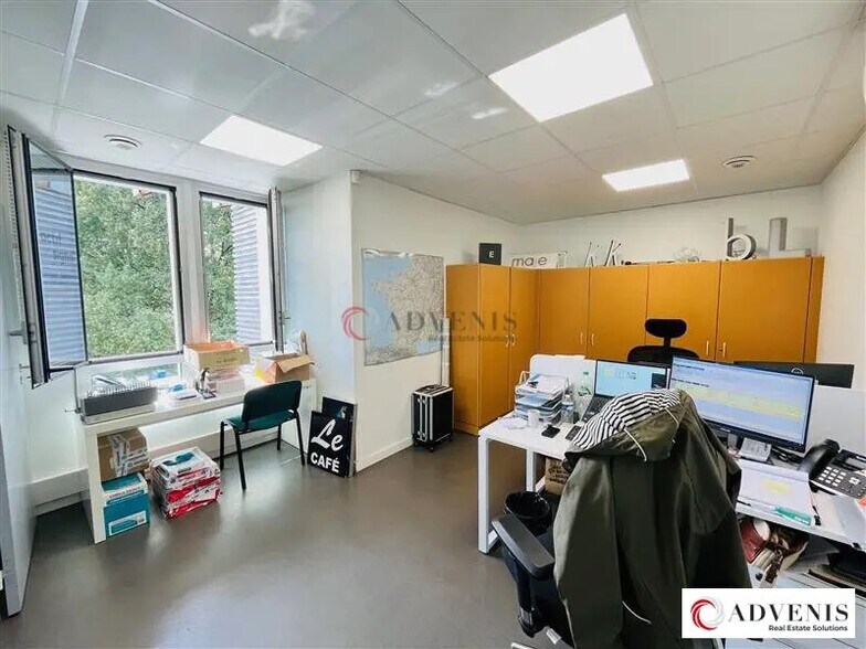 Bureau dans Mérignac à louer - Photo de l’immeuble – Image 3 sur 12