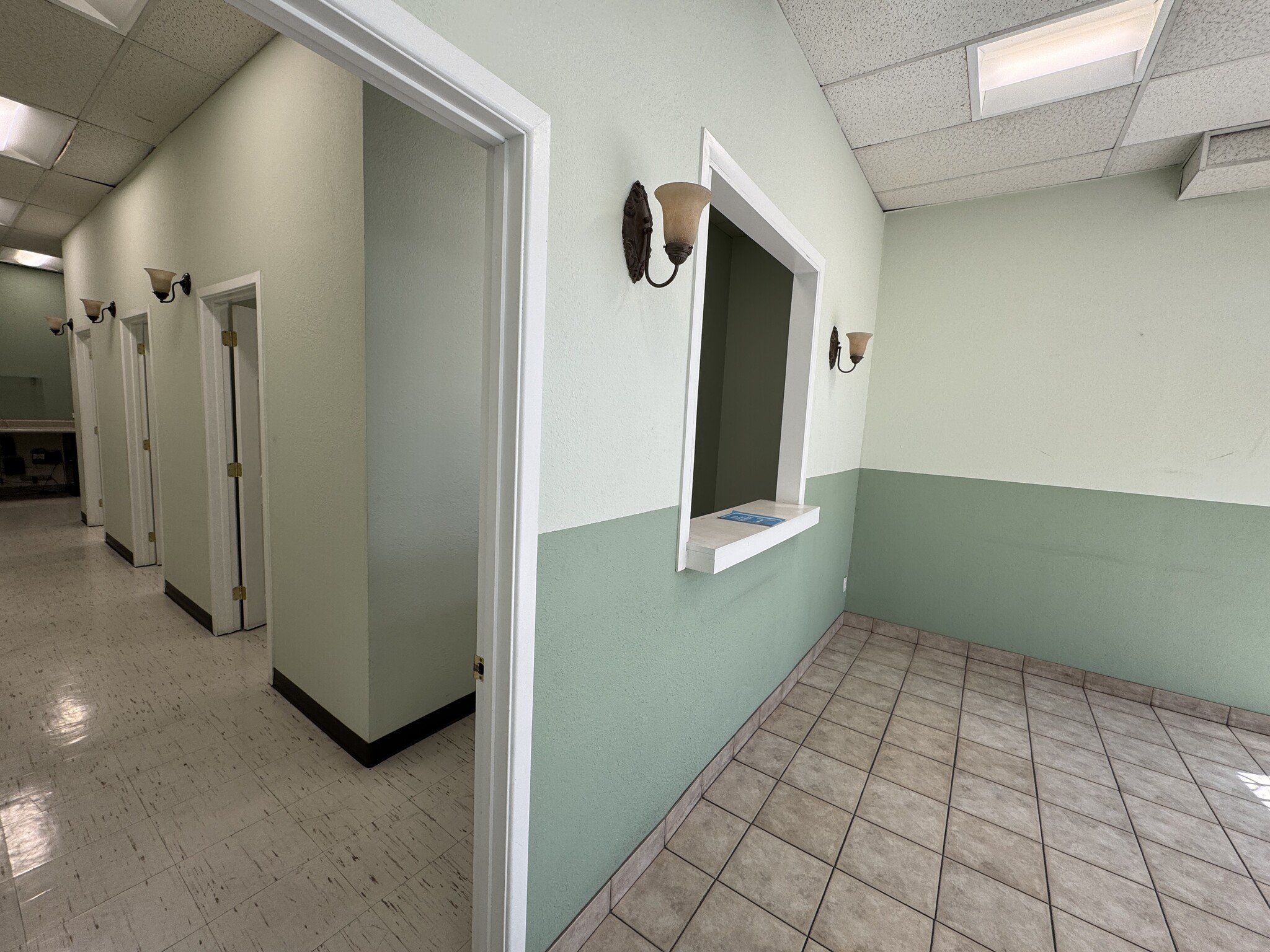 14441-14457 Roscoe Blvd, Panorama City, CA à louer Photo de l’immeuble– Image 1 sur 5