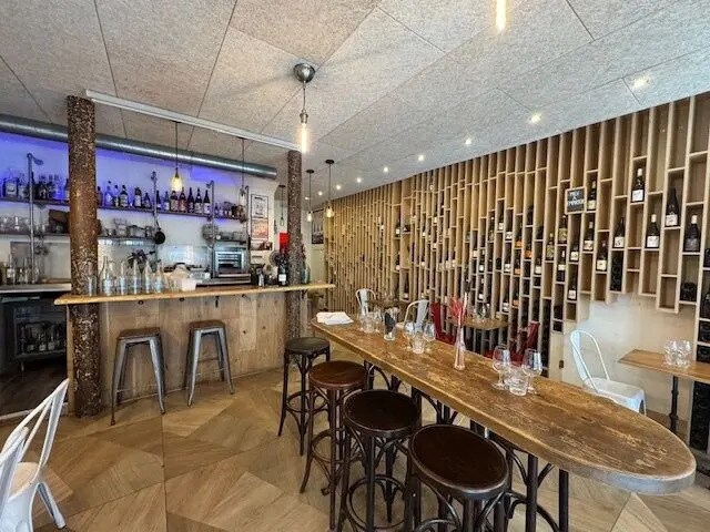 Local commercial dans Paris à vendre - Photo intérieure – Image 1 sur 8