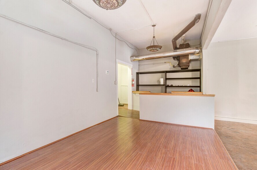 512 Wilson St, Santa Rosa, CA à louer - Photo de l’immeuble – Image 3 sur 15