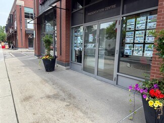 Plus de détails pour 125 Lakeshore Rd E, Mississauga, ON - Coworking à louer