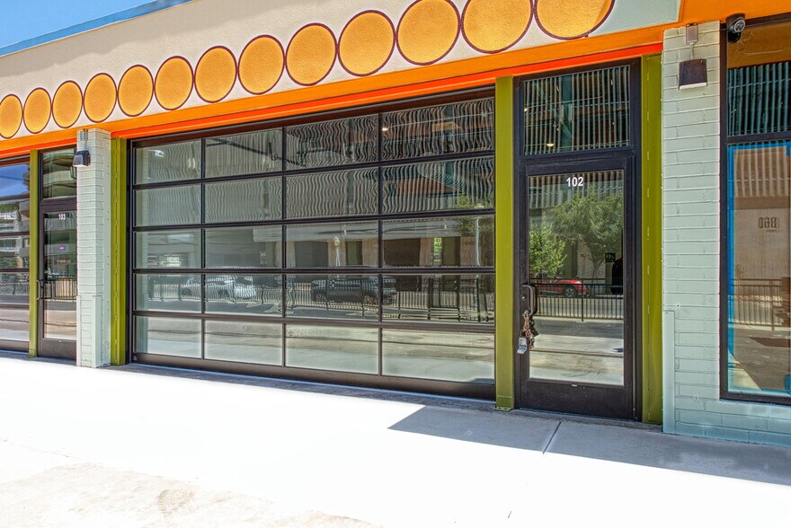 760 Fulton St, Fresno, CA à louer - Photo de l’immeuble – Image 3 sur 12
