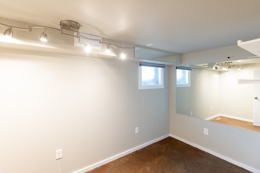 1215 B St, Hood River, OR à louer - Photo de l’immeuble – Image 2 sur 54