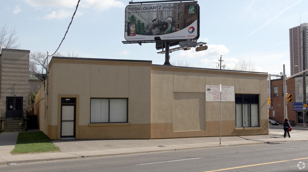 2121 Weston Rd, Toronto, ON à vendre - Photo de l’immeuble – Image 3 sur 4