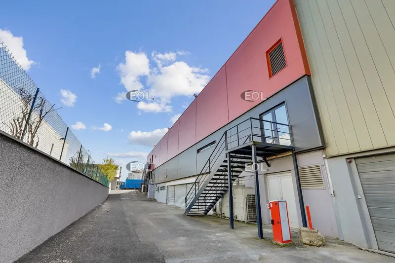 Industriel/Logistique dans Créteil à louer - Photo de l’immeuble – Image 2 sur 11