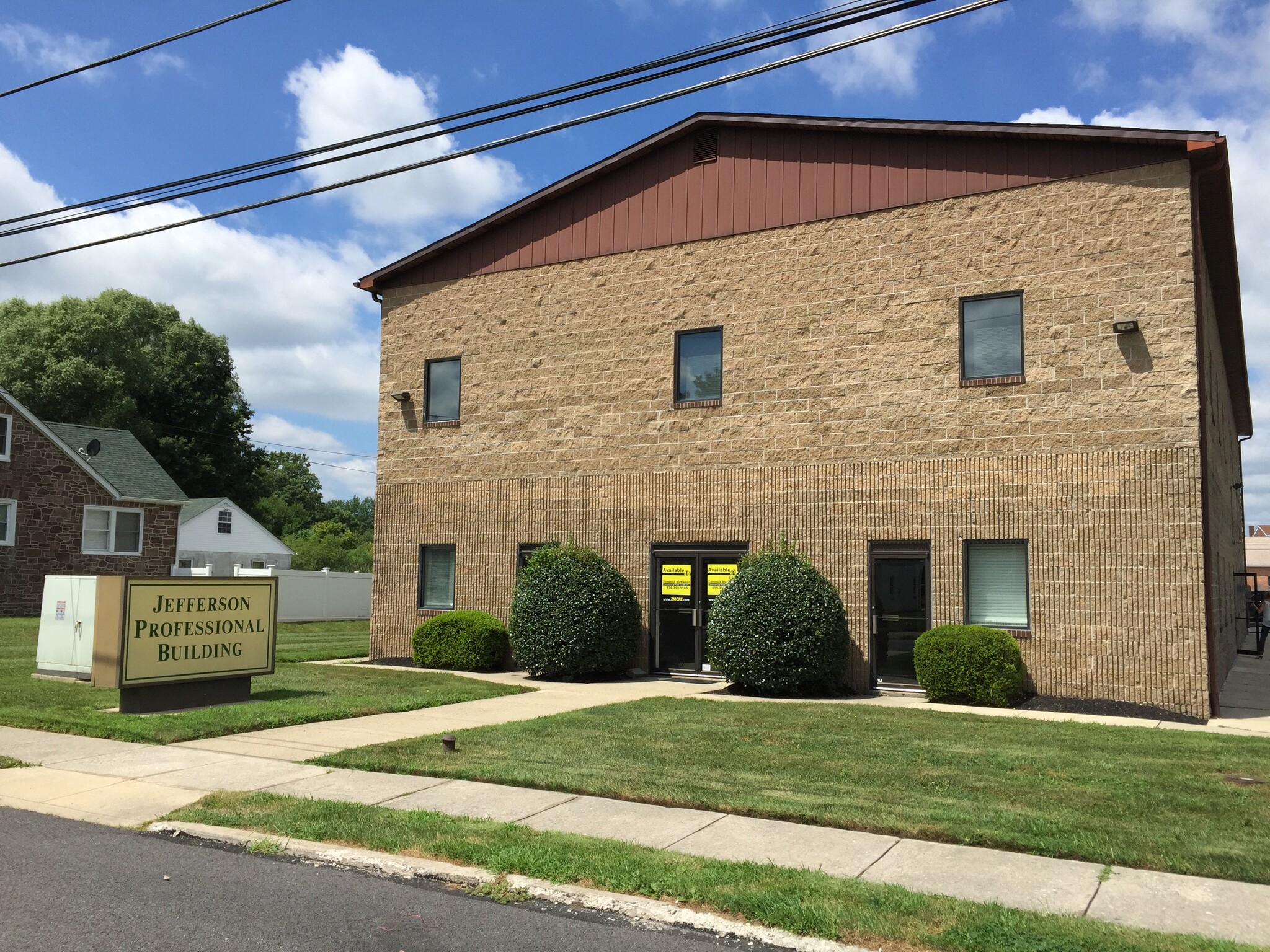 2450-2460 W Main St, Norristown, PA à louer Photo de l’immeuble– Image 1 sur 10
