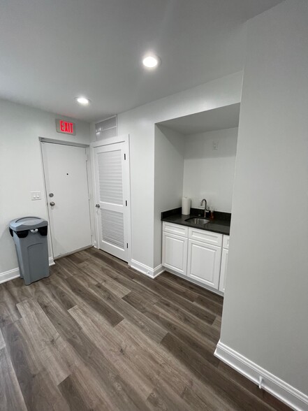 4185 Minnesota Ave NE, Washington, DC à louer - Photo intérieure – Image 2 sur 20