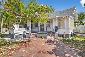 1793 Fowler St, Fort Myers, FL à vendre Photo intérieure– Image 1 sur 30