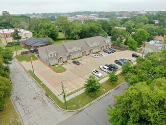 Plus de détails pour 1419 Avenue N, Huntsville, TX - Logement à vendre