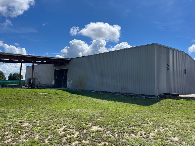 523 Pear St, Sebring, FL à vendre - Photo de l’immeuble – Image 1 sur 15
