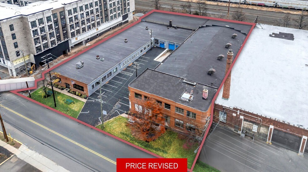 1101-1107 W Elizabeth Ave, Linden, NJ à vendre - Photo de l’immeuble – Image 1 sur 8