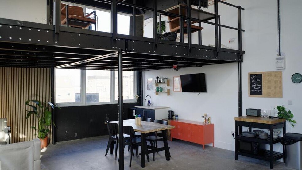 Mowat Industrial Estate, Watford à louer - Photo intérieure – Image 2 sur 13