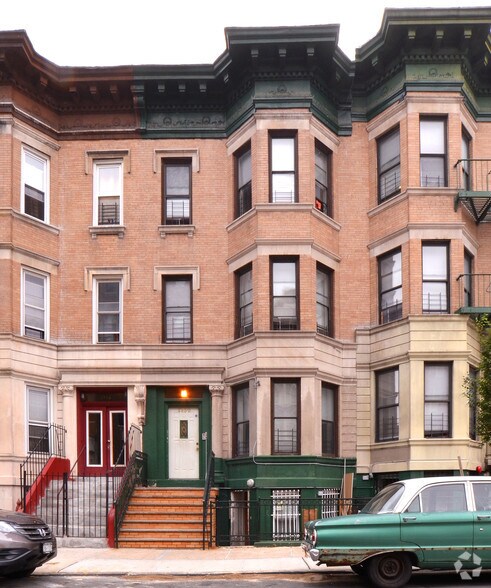 1550 Bryant Ave, Bronx, NY à vendre - Photo principale – Image 1 sur 6