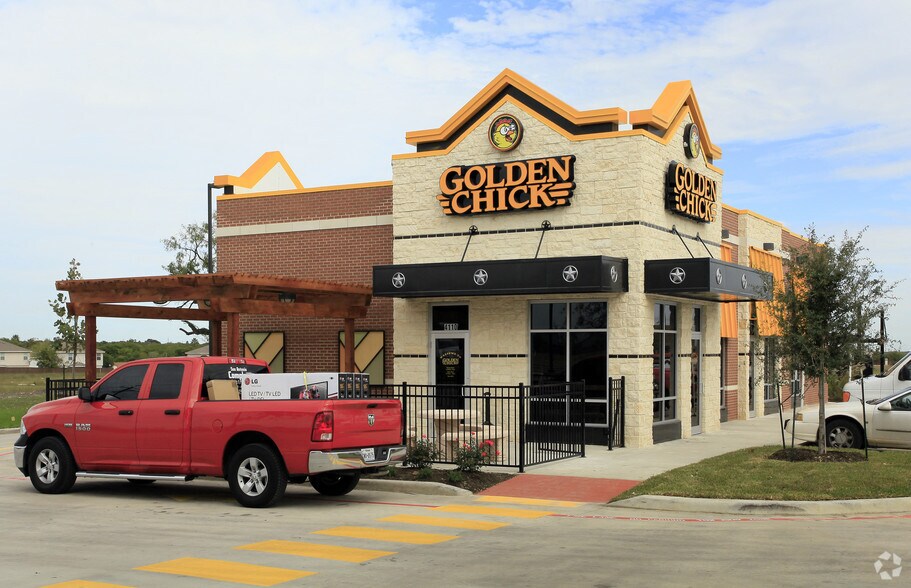 4110 N Foster Rd, San Antonio, TX à vendre - Photo principale – Image 1 sur 2