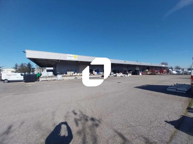 63 Rue Du Morellon, Saint-Quentin-Fallavier à louer - Photo de l’immeuble – Image 1 sur 43