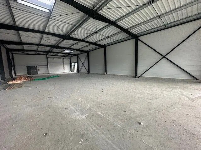 Plus de détails pour Industriel/Logistique à louer