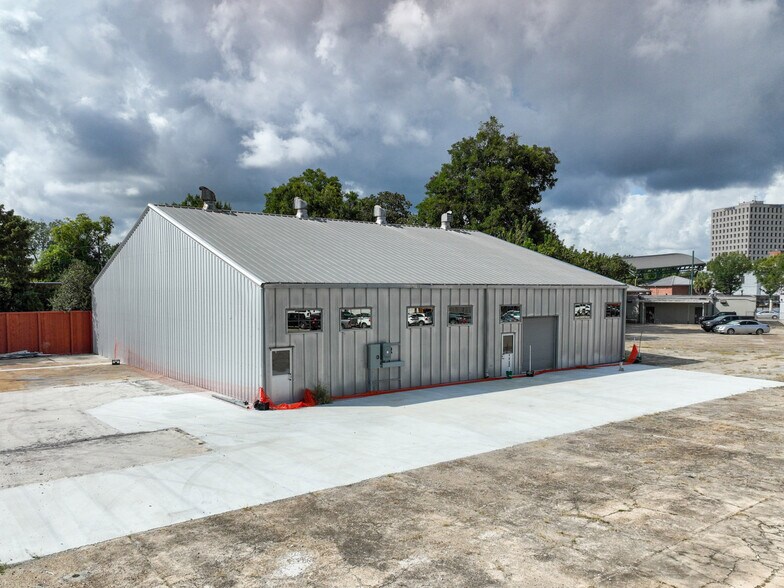 124 E Cypress St, Lafayette, LA à louer - Photo de l’immeuble – Image 2 sur 7
