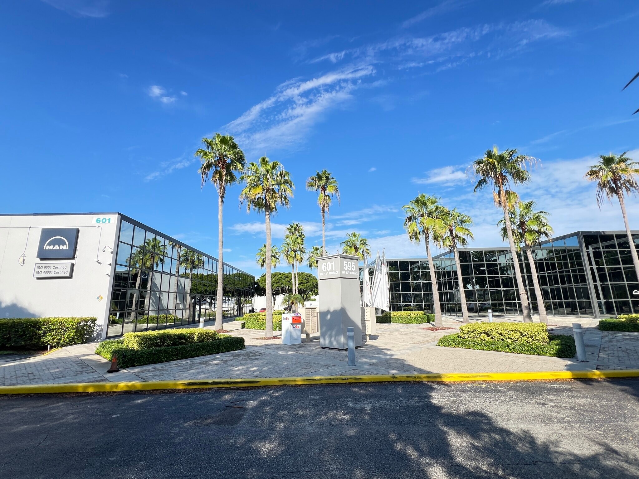 1601 SW 5th Ct, Pompano Beach, FL à louer Photo principale– Image 1 sur 5