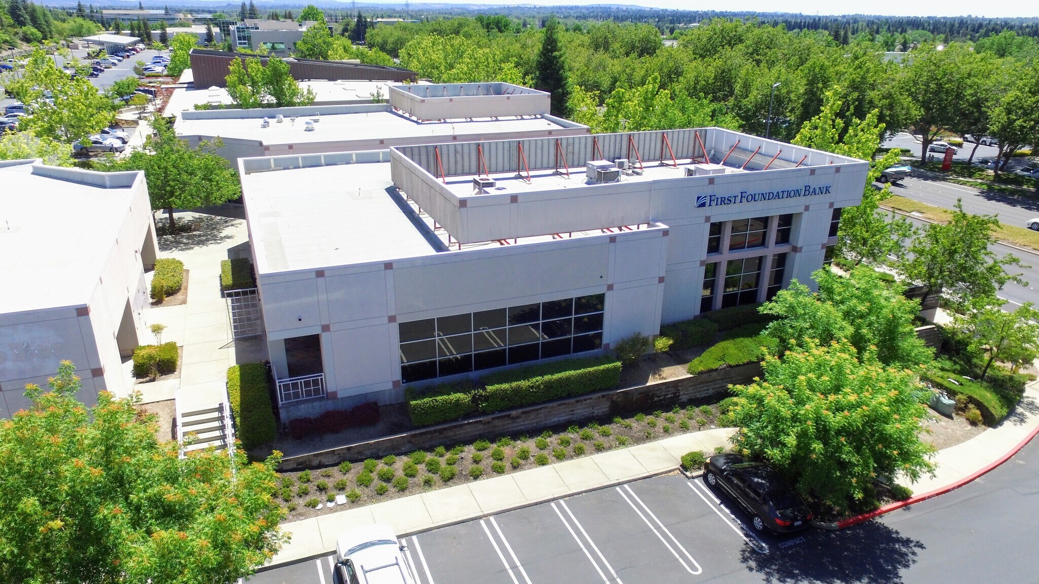 2233 Douglas Blvd, Roseville, CA à vendre Photo principale– Image 1 sur 20