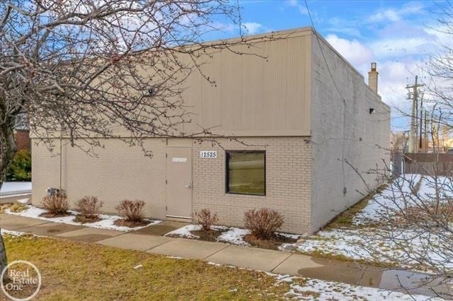 12525 E 9 Mile Rd, Warren, MI à vendre Photo principale– Image 1 sur 2