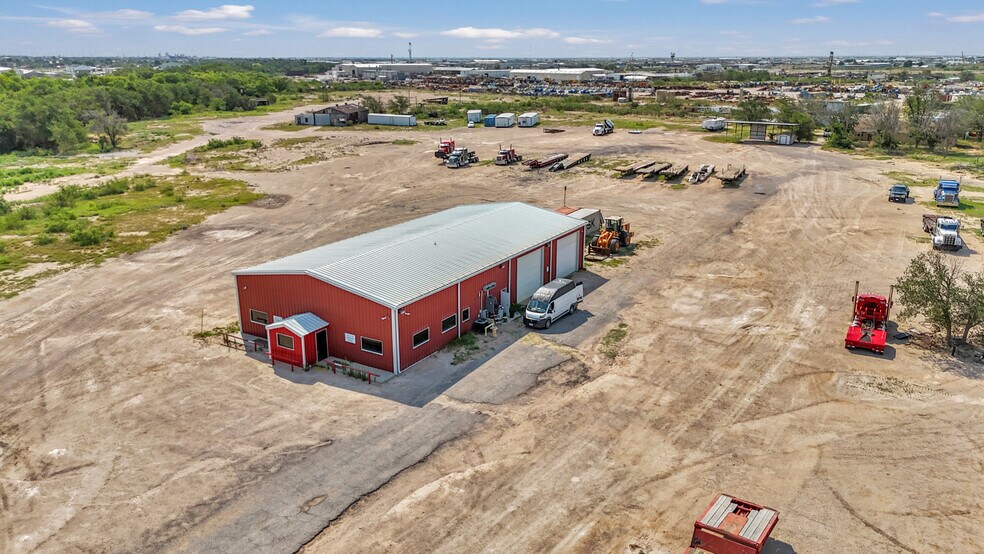 2451 W Murphy St, Odessa, TX à vendre - Photo principale – Image 1 sur 18