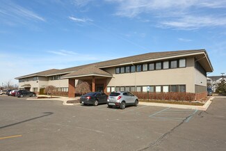 Plus de détails pour 2200 N Canton Center Rd, Canton, MI - Bureau/Médical à louer