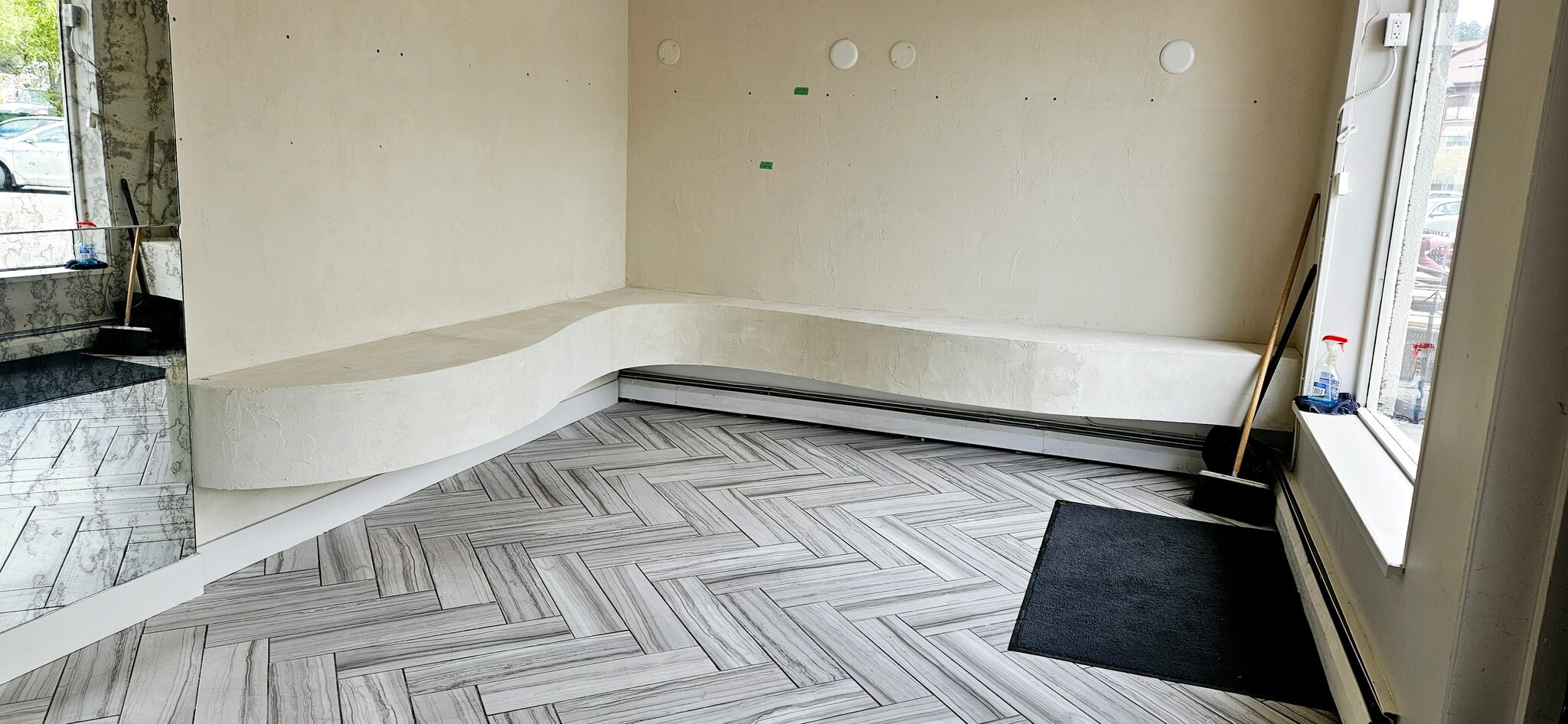 7 Parkdale Cres NW, Calgary, AB à louer Photo intérieure– Image 1 sur 5