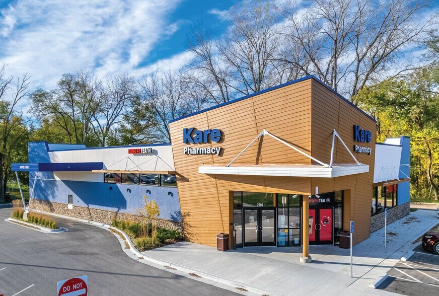 2500 S 4th St, Leavenworth, KS à vendre - Photo de l’immeuble – Image 1 sur 23