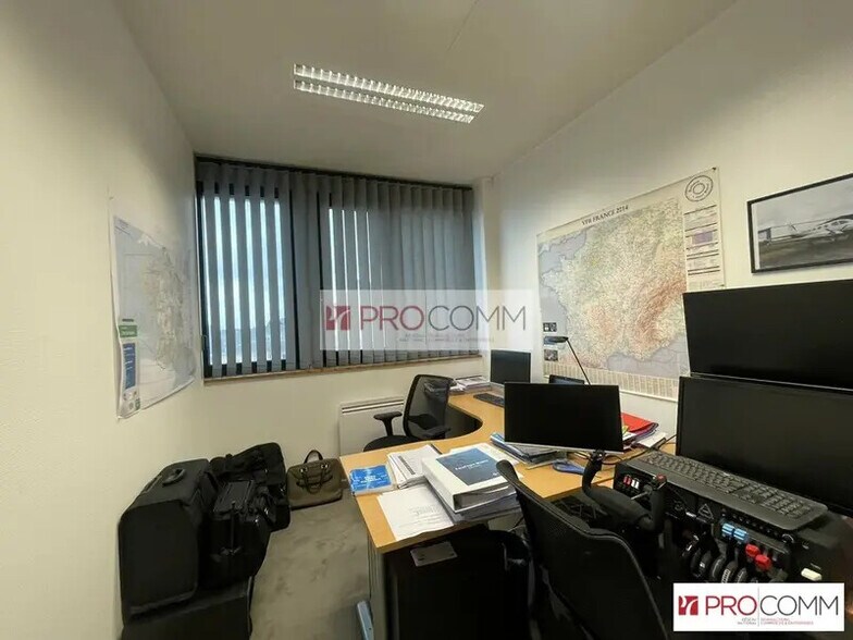Bureau dans Chartres à vendre - Photo intérieure – Image 3 sur 7