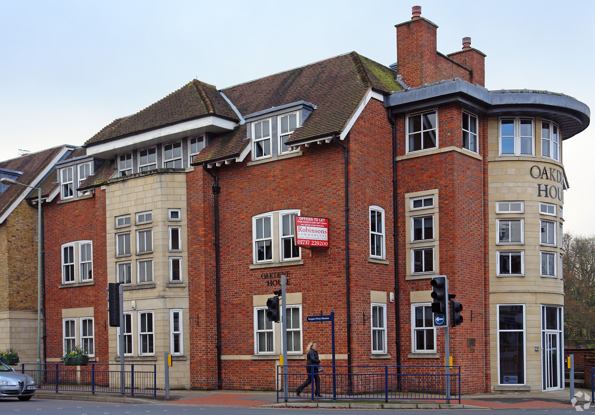 34 Bell St, Reigate à louer Photo principale– Image 1 sur 4
