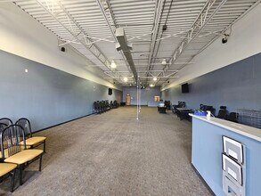 1811-1833 Mckees Rocks Rd, McKees Rocks, PA à louer Photo intérieure– Image 1 sur 16