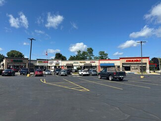 Plus de détails pour 2141-2181 N Pontiac Trail, Commerce Township, MI - Bureau/Local commercial à louer
