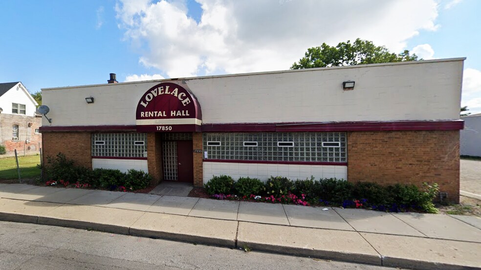 17850 Mount Elliott St, Detroit, MI à vendre - Photo de l’immeuble – Image 1 sur 5