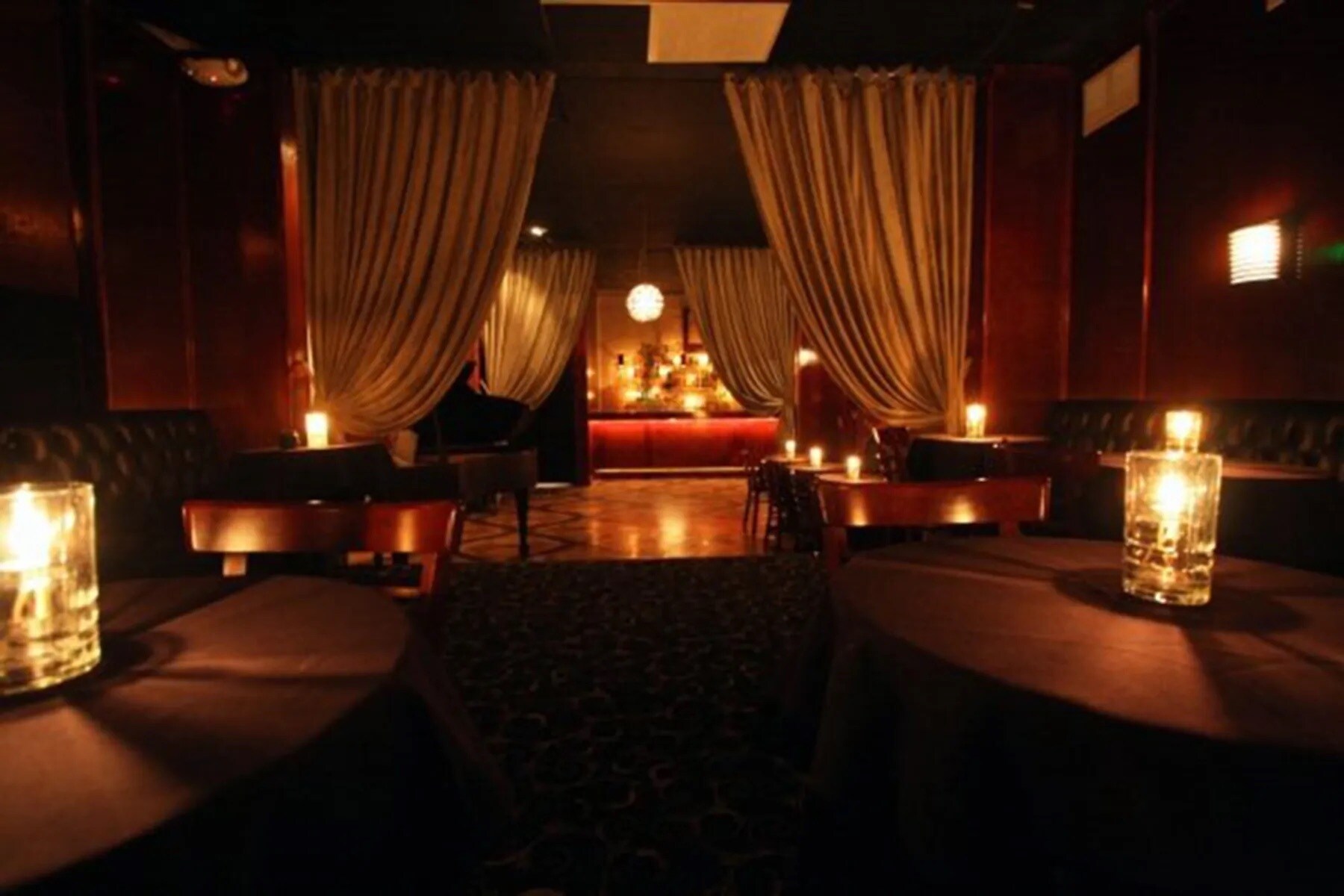 1623 1/2 N Cahuenga Blvd, Los Angeles, CA à louer Photo intérieure– Image 1 sur 6