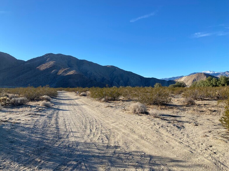 Stage Stop Road, Palm Springs, CA à vendre - Photo de l’immeuble – Image 3 sur 3