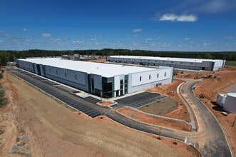 2405 Innovation Loop, Youngsville, NC à louer Photo de la construction– Image 1 sur 7