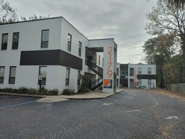 2179 Ashley Phosphate Rd, North Charleston, SC à vendre - Photo de l’immeuble – Image 2 sur 6