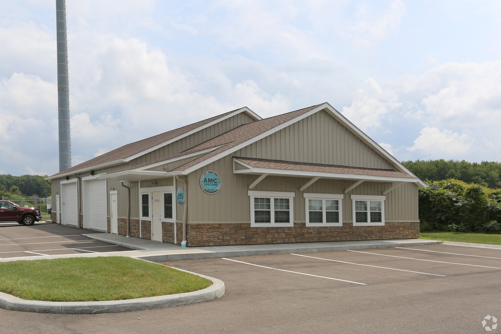 6433 Middle Ridge Rd, Lorain, OH à vendre Photo principale– Image 1 sur 6