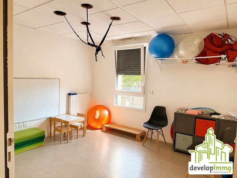 Bureau dans Hérouville-Saint-Clair à louer - Photo de l’immeuble – Image 3 sur 12