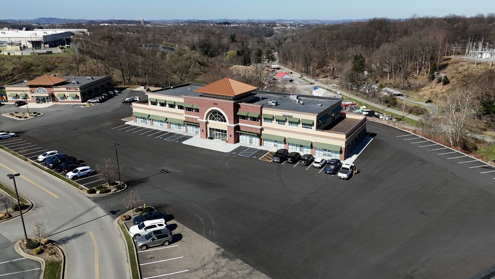 200 Fort Pierpont Dr, Morgantown, WV à louer - Photo de l’immeuble – Image 3 sur 93